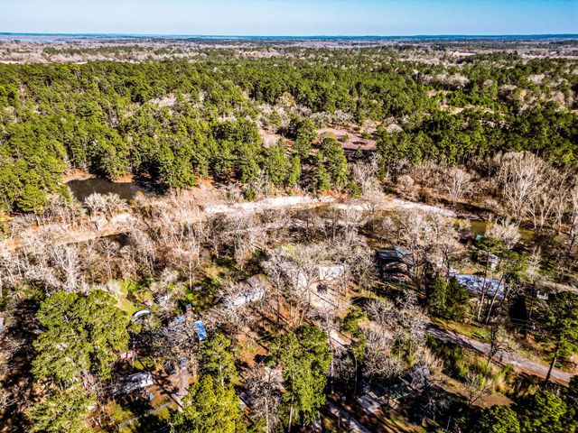 14 Creek Road, Huntsville, TX 77320