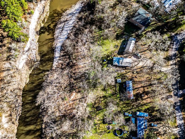 14 Creek Road, Huntsville, TX 77320