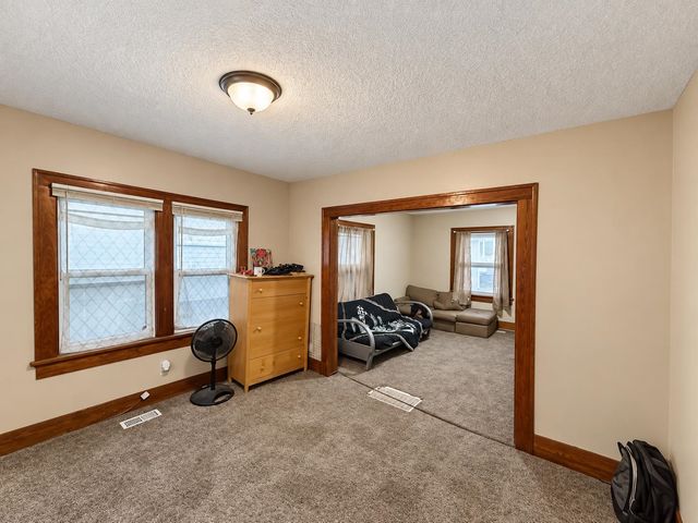 1636 S Market St, Wichita, KS 67211