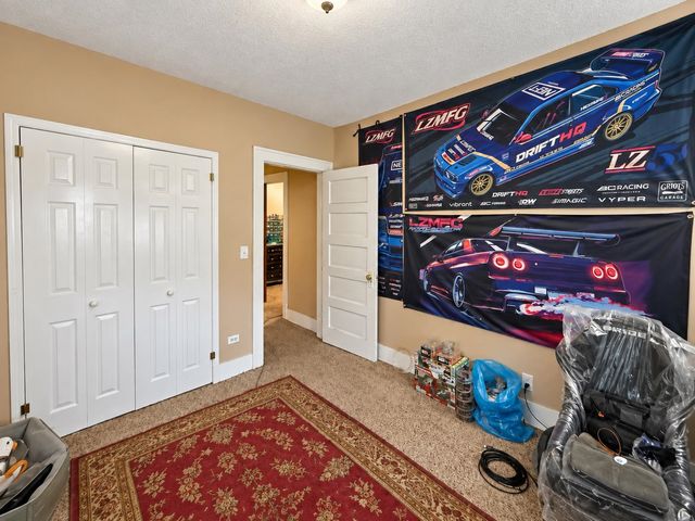 1636 S Market St, Wichita, KS 67211