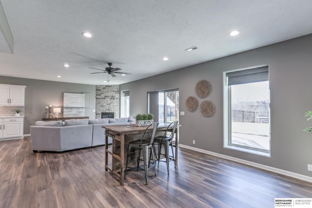 6232 S 193rd Avenue, Omaha, NE 68135