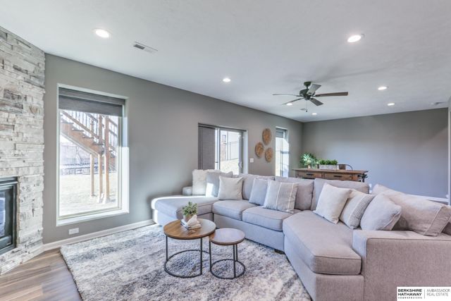 6232 S 193rd Avenue, Omaha, NE 68135