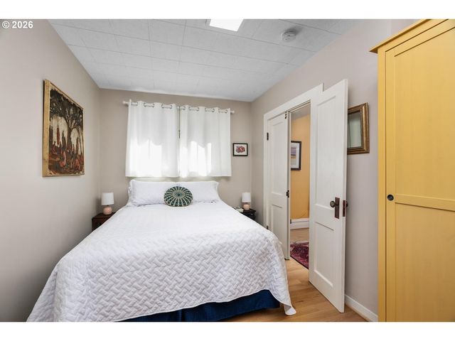 2414 Se 30TH Ave, Portland, OR 97214