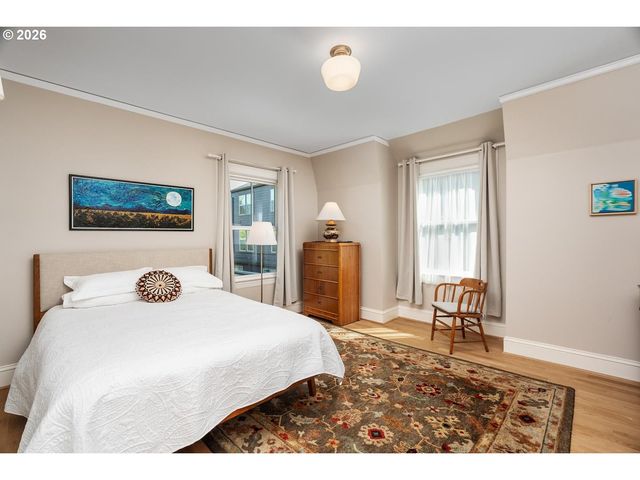 2414 Se 30TH Ave, Portland, OR 97214