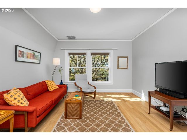 2414 Se 30TH Ave, Portland, OR 97214