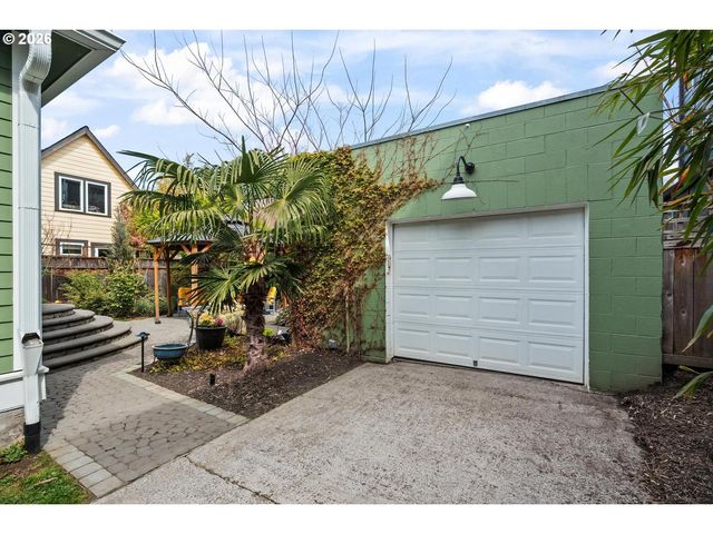 2414 Se 30TH Ave, Portland, OR 97214