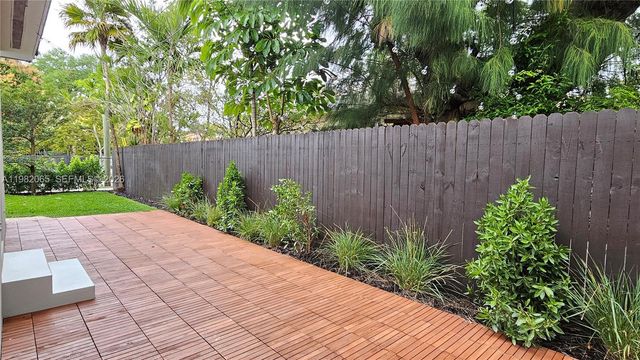 2365 SW 21st Avenue, Miami, FL 33145