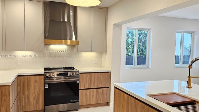 2365 SW 21st Avenue, Miami, FL 33145