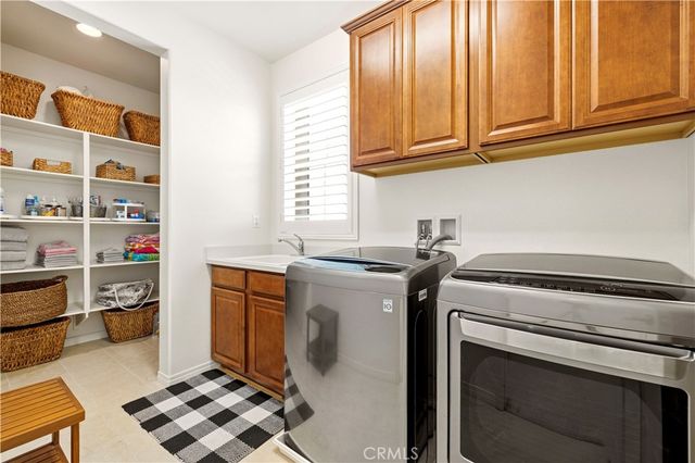 28886 West Hills Drive, Valencia, CA 91354