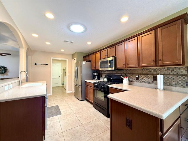 16135 SW 14TH AVENUE ROAD, Ocala, FL 34473