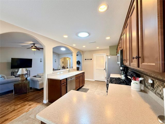 16135 SW 14TH AVENUE ROAD, Ocala, FL 34473