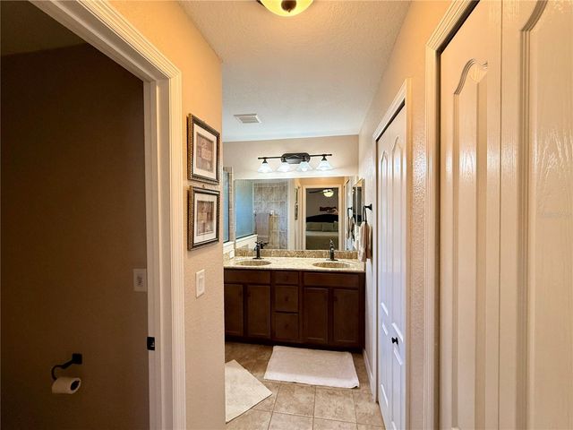 16135 SW 14TH AVENUE ROAD, Ocala, FL 34473