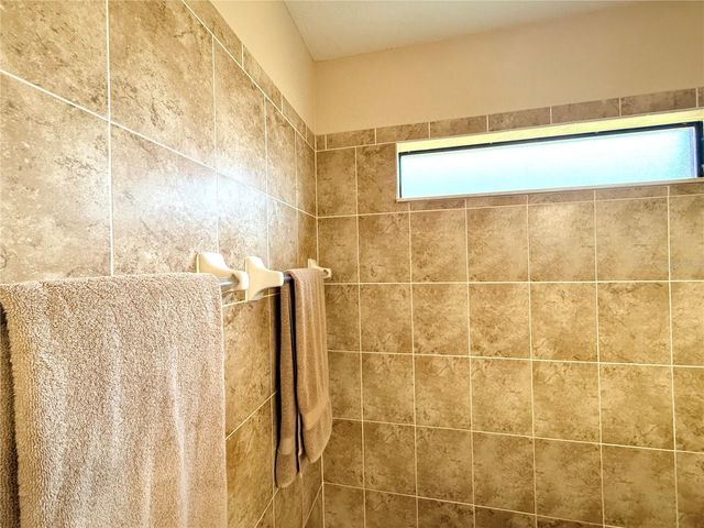 16135 SW 14TH AVENUE ROAD, Ocala, FL 34473