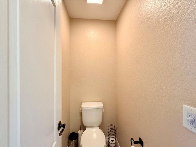 16135 SW 14TH AVENUE ROAD, Ocala, FL 34473