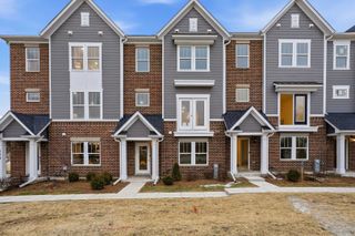 244 Warren Lane 11249, Schaumburg, IL 60193