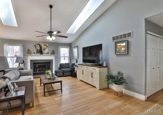 3822 Sirah Court, St Charles, MO 63304