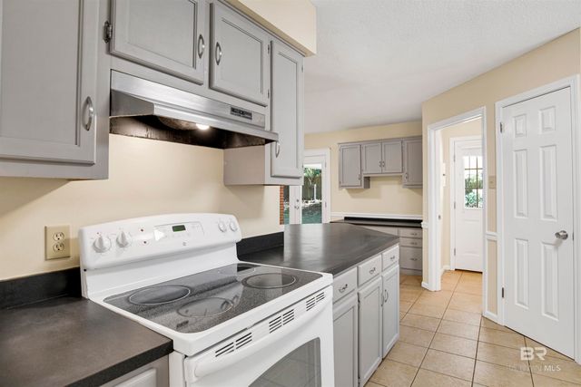 153 Worchester Drive, Daphne, AL 36526