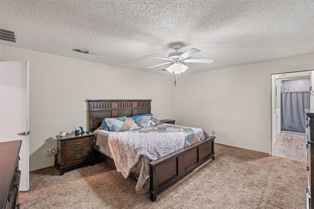 231 Cedarwood Drive, Enchanted Oaks, TX 75156