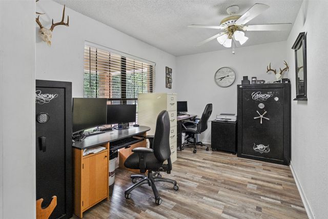231 Cedarwood Drive, Enchanted Oaks, TX 75156