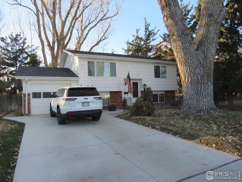 718 Lincoln St, Brush, CO 80723