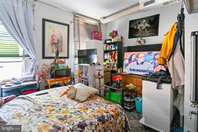 301 S ANN ST, Baltimore, MD 21231