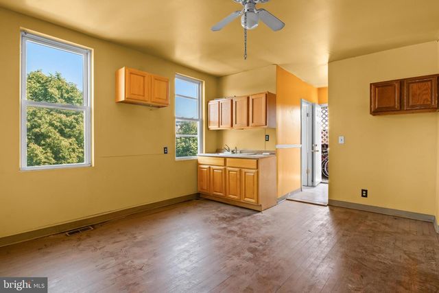 301 S ANN ST, Baltimore, MD 21231