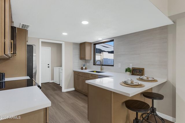 1954 N IOWA Street, Chandler, AZ 85225
