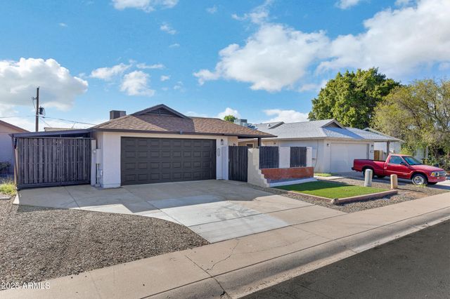 1954 N IOWA Street, Chandler, AZ 85225