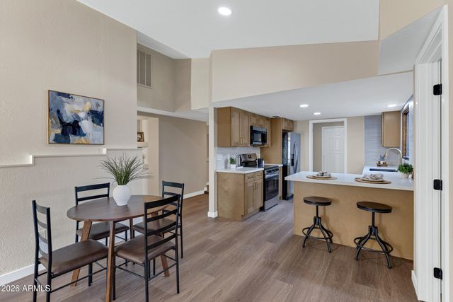 1954 N IOWA Street, Chandler, AZ 85225