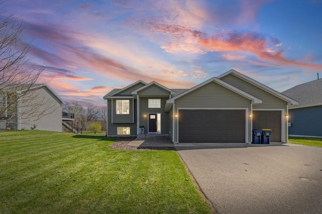 31037 Algonquin Trail, Chisago City, MN 55013