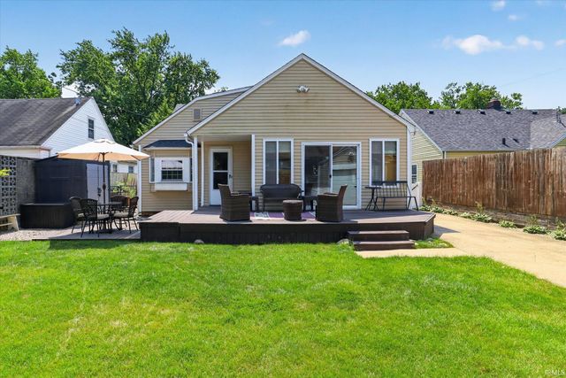1727 Sunnymede Avenue, South Bend, IN 46615
