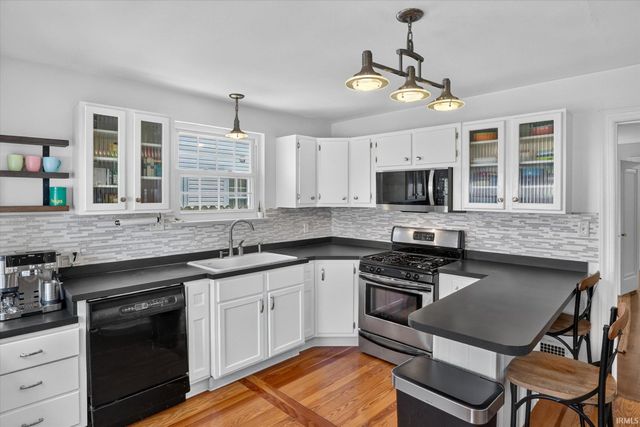 1727 Sunnymede Avenue, South Bend, IN 46615