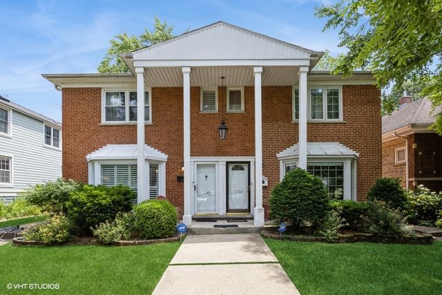 1122 S Maple Avenue, Oak Park, IL 60304