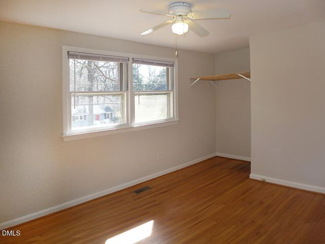 424 Ridgefield Road, Chapel Hill, NC 27517