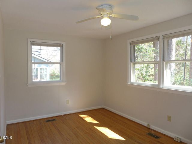 424 Ridgefield Road, Chapel Hill, NC 27517