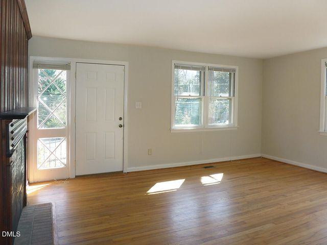 424 Ridgefield Road, Chapel Hill, NC 27517