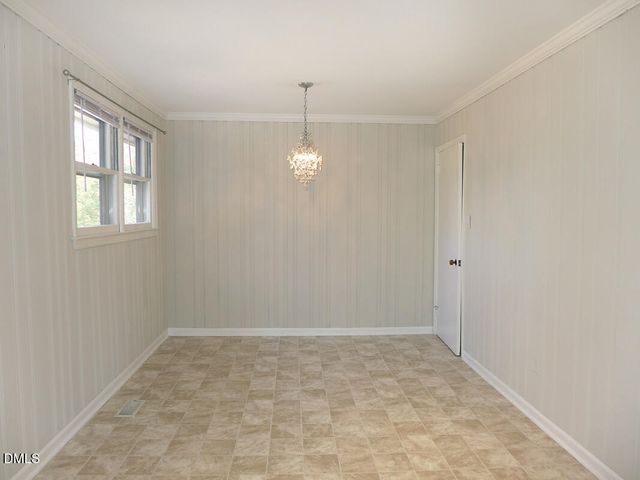 424 Ridgefield Road, Chapel Hill, NC 27517