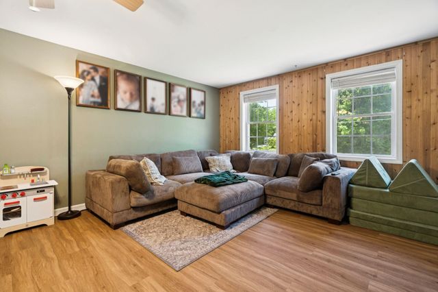170 Jefferson Drive, Hillsborough, NH 03244