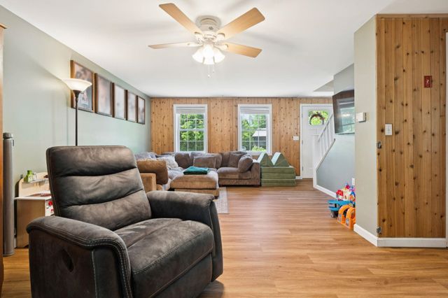 170 Jefferson Drive, Hillsborough, NH 03244