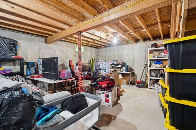 170 Jefferson Drive, Hillsborough, NH 03244