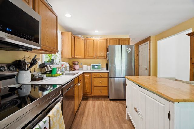 170 Jefferson Drive, Hillsborough, NH 03244