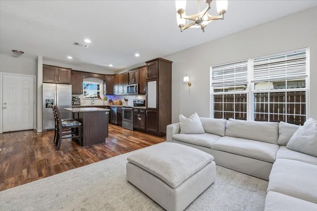 3432 Frazier Avenue, Fort Worth, TX 76110