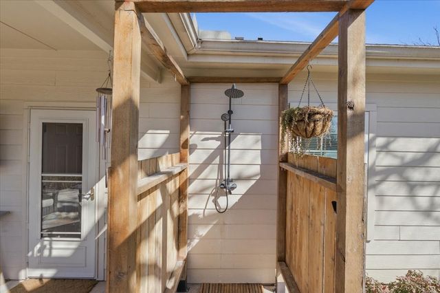 3432 Frazier Avenue, Fort Worth, TX 76110