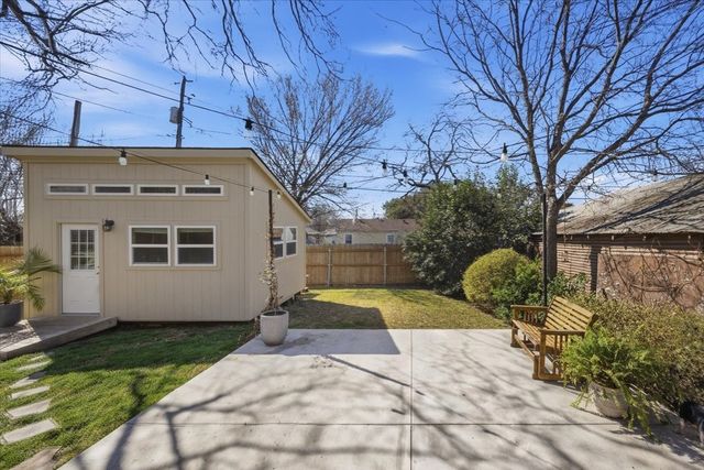 3432 Frazier Avenue, Fort Worth, TX 76110