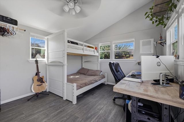 3432 Frazier Avenue, Fort Worth, TX 76110