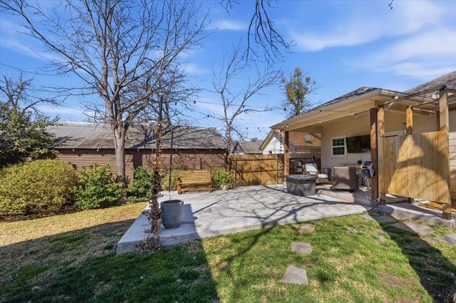 3432 Frazier Avenue, Fort Worth, TX 76110