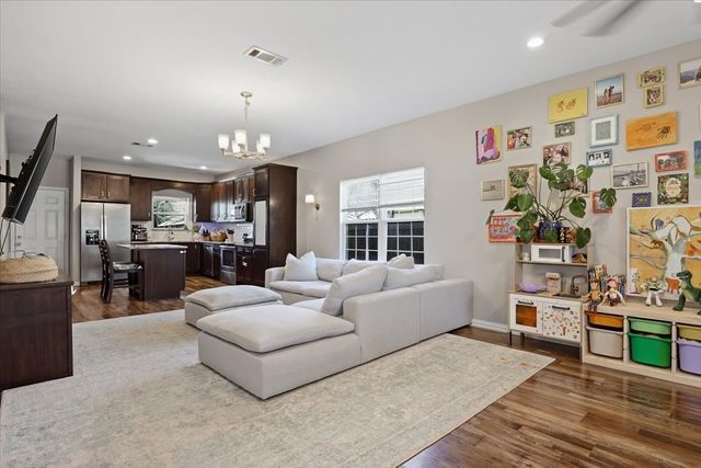 3432 Frazier Avenue, Fort Worth, TX 76110