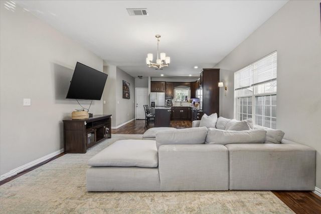 3432 Frazier Avenue, Fort Worth, TX 76110