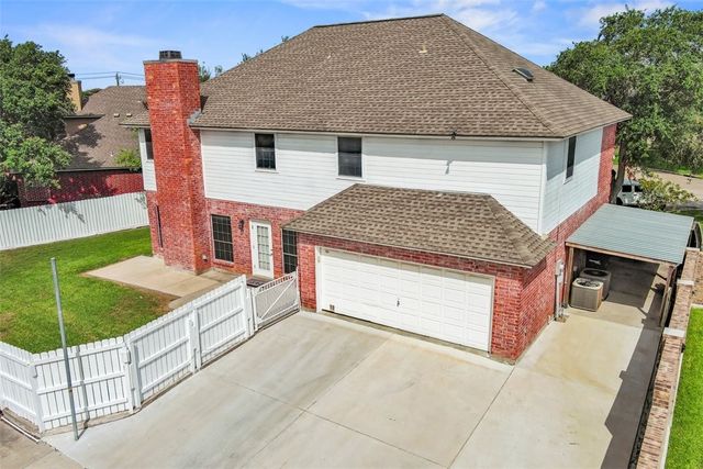 7030 Chiswick Dr, Corpus Christi, TX 78413