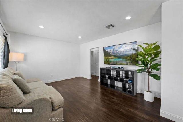 9326 Lemon Street, Fontana, CA 92335
